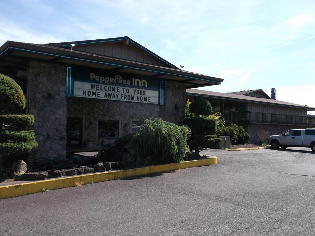 Pepper Tree Inn Beaverton Exterior foto
