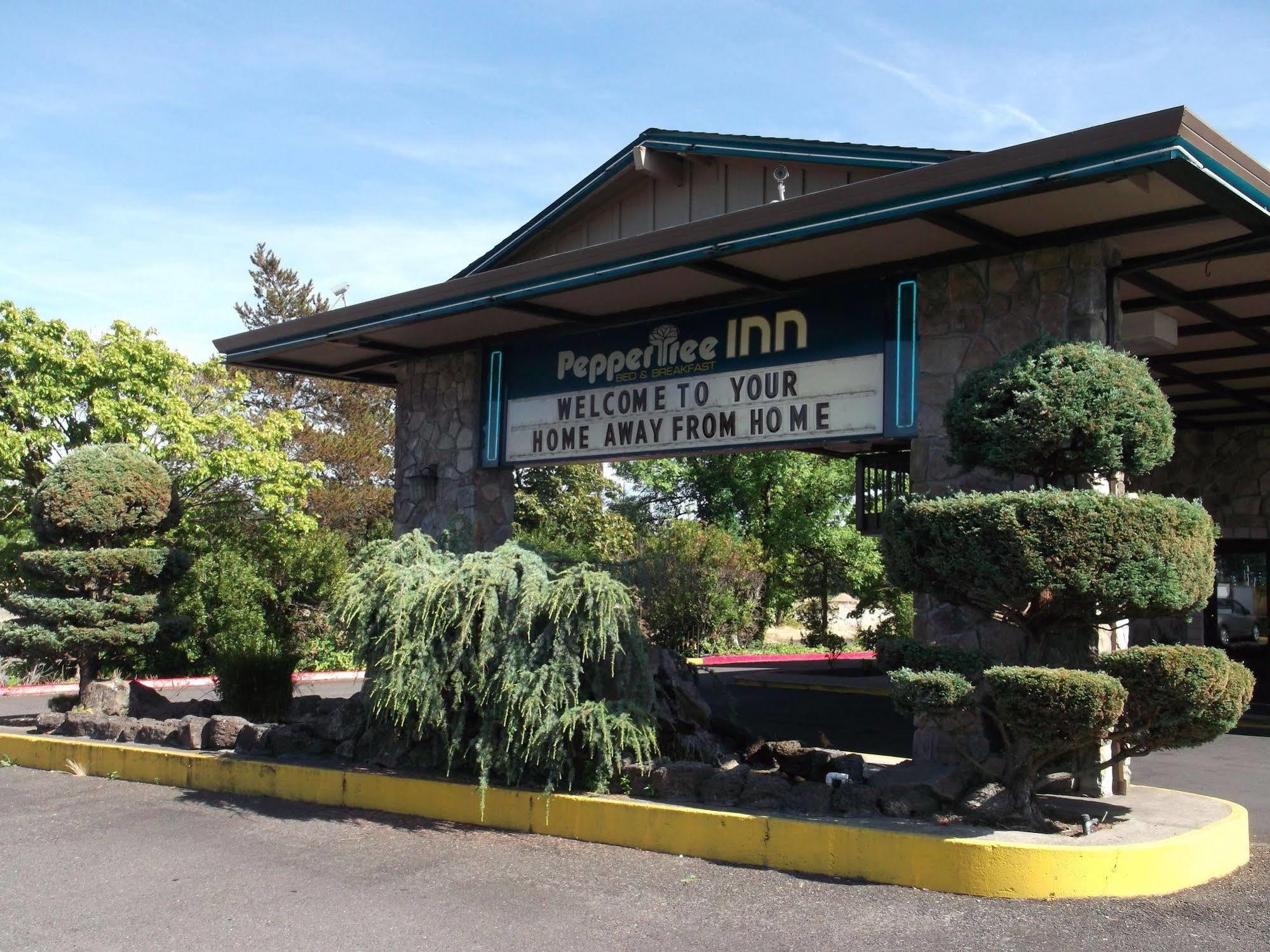 Pepper Tree Inn Beaverton Exterior foto